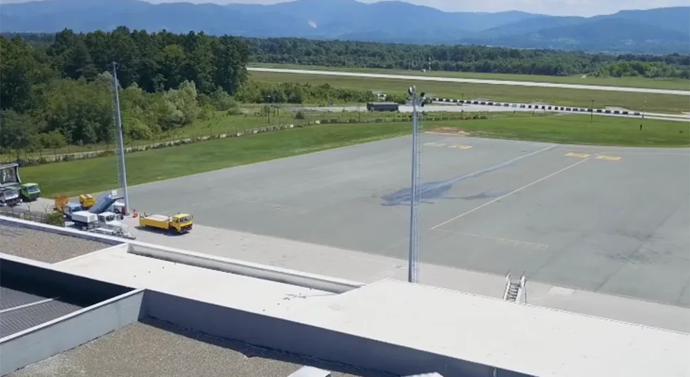 aerodrom tuzla.webp